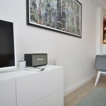 9 Rue Buttura * Cannes