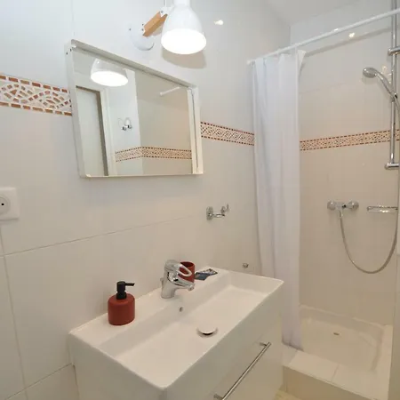 Apartment 9 Rue Buttura *