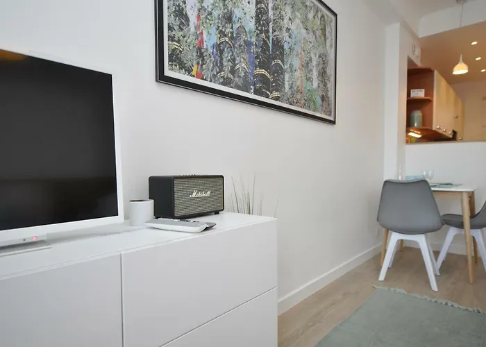 9 Rue Buttura * Cannes